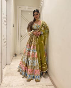 Mouni Roy House: किसी आलीशान महल से कम नहीं है मौनी रॉय का मुंबई वाला घर, देखें अंदर की खास तस्वीरें