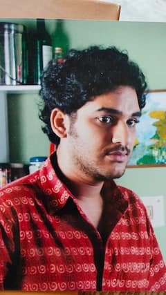 Ritwick Chakraborty birthday: ছকভাঙা অভিনয়ে বারবার তিনি মন জয় করেছেন দর্শকের, আজ জন্মদিন ঋত্বিক চক্রবর্তীর