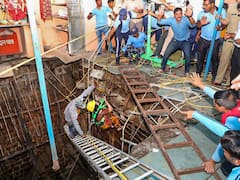 Indore Temple Roof Collapse: FIR Registered, CM Chouhan Orders Probe As Toll Mounts To 35 — Top Points