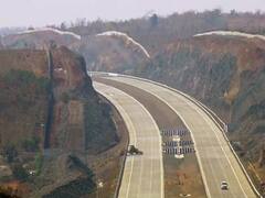 दिल्ली से गंगोत्री जाना होगा और भी आसान, सिर्फ 7 घंटों में पूरा होगा सफर, बन रहीं 3 सड़कें और 4 टनल