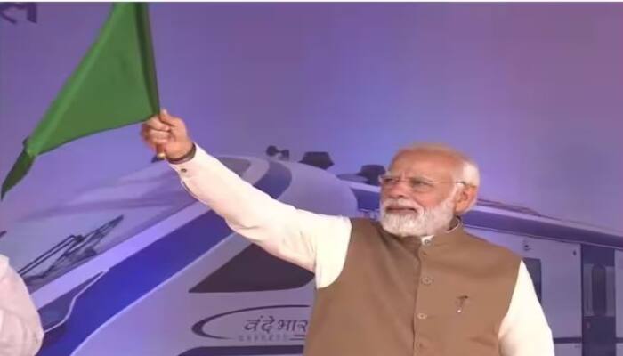 MP First Vande bharat Express Train PM Narendra Modi bhopal Rani kamlapati Station Vande Bharat Express : ਮੱਧ ਪ੍ਰਦੇਸ਼ ਨੂੰ ਪਹਿਲੀ ਵੰਦੇ ਭਾਰਤ ਐਕਸਪ੍ਰੈਸ ਟ੍ਰੇਨ ਦੀ ਸੌਗਾਤ ,ਪੀਐਮ ਮੋਦੀ ਨੇ ਦਿਖਾਈ ਹਰੀ ਝੰਡੀ