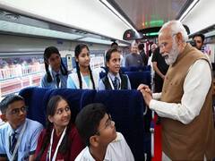 வந்தே பாரத் ரயில் சேவையை தொடங்கிவைத்து, குழந்தைகளுடன் உரையாடிய பிரதமர் மோடி