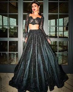 Mouni Roy Lehnga Looks: સ્ટાઇલિશ લહેંગામાં સૌથી સુંદર દેખાવા માંગો છો? તો મૌની રોયના આ આઉટફિટ્સ વોર્ડરોબમાં કરો સામેલ