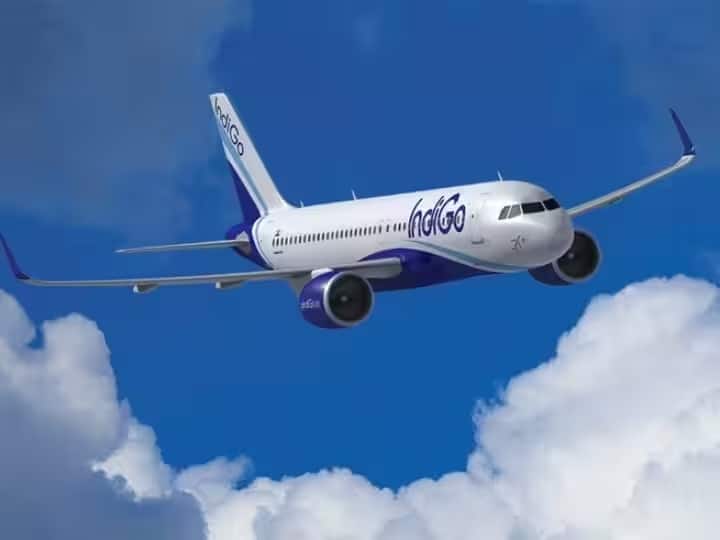 Varanasi To Pune Flight: वाराणसी से पुणे के बीच शुरू हुई सीधी विमान सेवा, यात्रियों को मिलेगी ये सुविधा Varanasi Airport Uttar Pradesh Indigo Airlines started direct flight service for passengers to Pune Maharashtra Varanasi To Pune Flight: वाराणसी से पुणे के बीच शुरू हुई सीधी विमान सेवा, यात्रियों को मिलेगी ये सुविधा