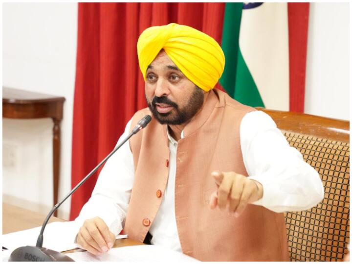 Ahead Of Int'l Yoga Day, Bhagwant Mann Launches 'CM Di Yogshala' Campaign To Promote Healthy Living Ahead Of Int'l Yoga Day, Bhagwant Mann Launches 'CM Di Yogshala' Campaign To Promote Healthy Living