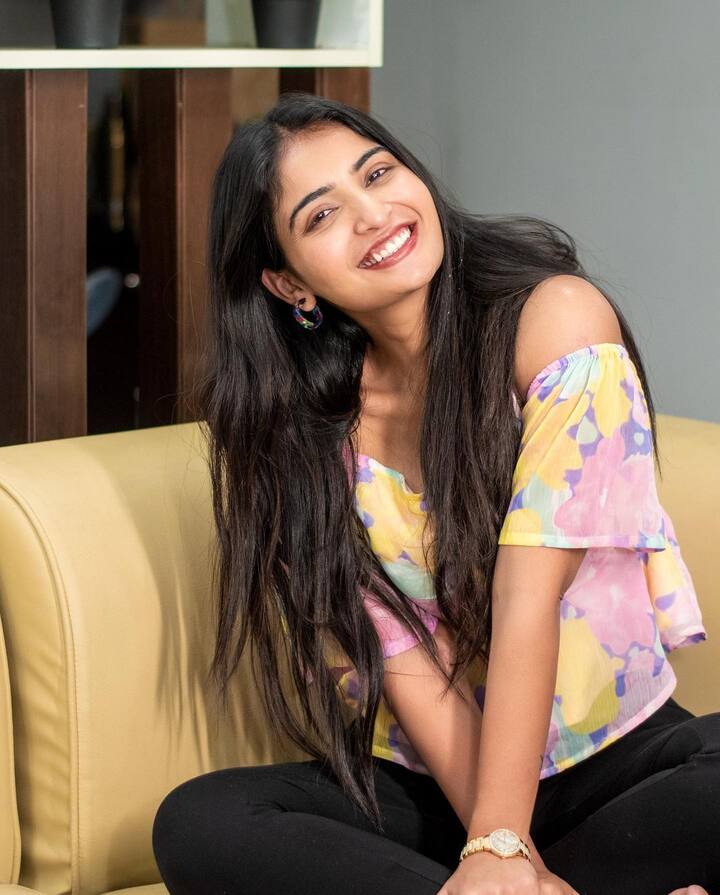 అనన్యా నాగళ్ల ఫోటోలు
