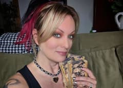 एडल्ट स्टार स्टॉर्मी डेनियल्स ने डोनाल्ड ट्रंप को लेकर किए कई खुलासे, कहा- उसने बुरा किया