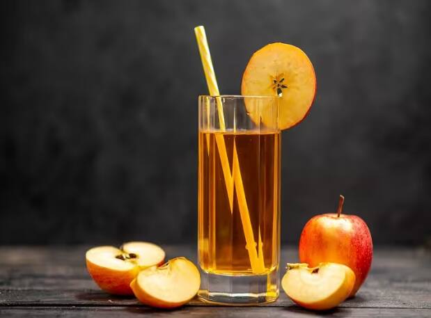 apple-juice-benefits-is-very-good-for-the-health ਸੇਬ ਦਾ ਜੂਸ ਪੀਣ ਨਾਲ ਹੋਣਗੇ ਇਹ ਫਾਇਦੇ, ਪਰ ਜ਼ਰੂਰ ਵਰਤੋਂ ਇਹ ਸਾਵਧਾਨੀਆਂ
