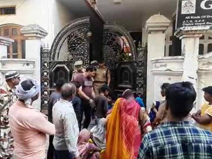 Varanasi News: Crossed all limits of humanity, tied the hands and feet of the girl and threw her in the sewer, there was a stir when the dead body was found