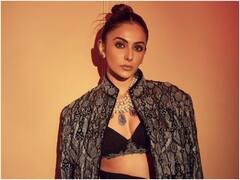 Rakul - NMACC Gala : రకుల్‌ను చూస్తూ కూల్‌గా ఉండమంటే ఎలా?