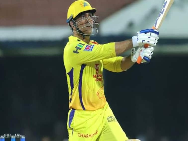 MS Dhoni breaks RECORDS again on possibly IPL LAST DANCE pulls Joshua Little for MAMMOTH SIX in GT vs CSK opener to join ELITE LIST of 200 SIX club for CSK Follow IPL 2023 LIVE Dhoni Records : தோனி அடித்த ஒரே ஒரு சிக்ஸர்… ஓஹோன்னு ரெக்கார்ட்ஸ்… நேற்றைய போட்டியில் என்னென்ன சாதனைகள்?