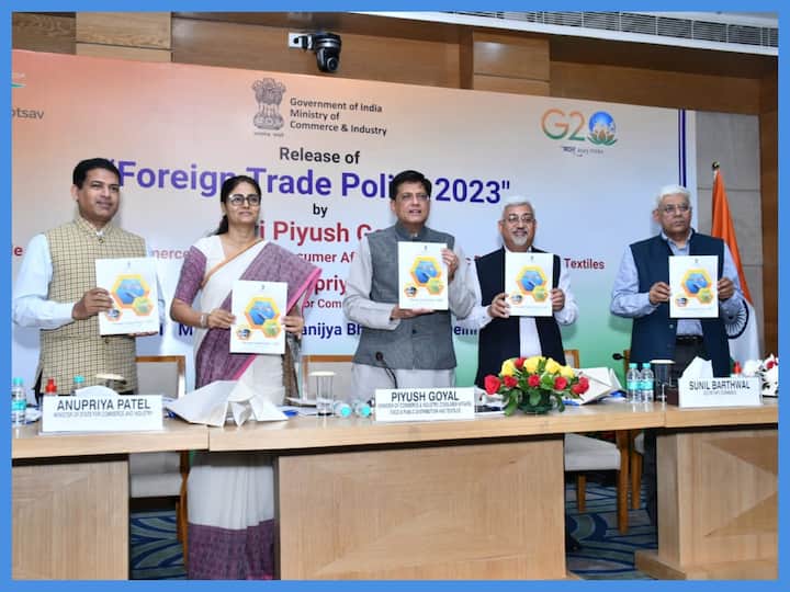 Foreign Trade Policy 2023 launch Minister of Commerce and Industry Indian exporters for making India achieve record exports of $760 Bn Foreign Trade Policy 2023: வெளிநாட்டு வர்த்தக கொள்கை 2023 வெளியீடு...ஏற்றுமதி 760 பில்லியன் டாலரை எட்டும் என எதிர்பார்ப்பு