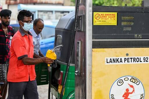 Sri Lanka Inflation Rate is at above 50 percent in March 2023 due to energy prices Surging ahead Sri Lanka Inflation: श्रीलंका में घटी मुद्रास्फीति पर अभी भी 50 फीसदी के पार, मार्च में 50.3 फीसदी रही महंगाई दर