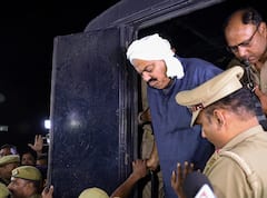 अतीक अहमद से पूछताछ के लिए साबरमती जेल जाएगी प्रयागराज पुलिस, कोर्ट से मिली रिमांड