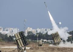 इन पांच हथियारों की बदौलत दुश्मनों की आंख में आंख डाल कर बात करता है इजरायल