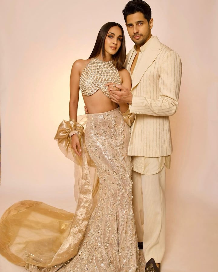 बी टाउन के फेवरेट कपल की बात की जाए तो उसमें सिद्धार्थ मल्होत्रा और कियारा आडवाणी का नाम जरूर शामिल होगा. इस बीच इस कपल की लेटेस्ट तस्वीरें सामने आई हैं.