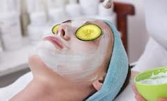 Celebrity Skin Remedies: রান্নাঘরেই লুকিয়ে রূপরহস্য! ঝকঝকে ত্বক পেতে ঘরোয়া টোটকায় ভরসা তারকাদেরও