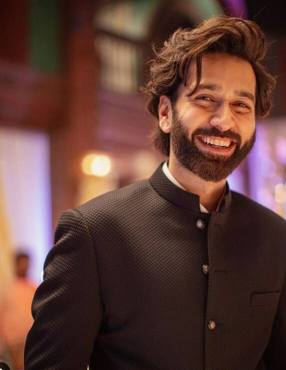 बड़े अच्छे लगते हैं 2 के एक और स्टार का नाम सामने आया है. राम कपूर की भूमिका अदा करने वाले नकुल मेहता को लेकर भी मीडिया रिपोर्ट्स सामने आई हैं कि इस शो का ऑफर उन्हें भी आया है. हालांकि अभी सिर्फ इस बात की चर्चा हो रही है.