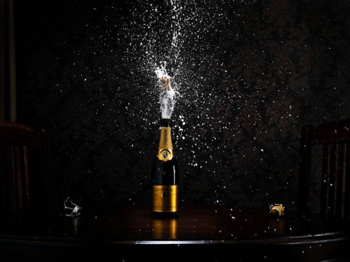 इस शराब की बोतल खरीदने के लिए आपको बेचना पड़ेगा अपना घर...करोड़ों में है इनकी कीमत You will have to sell your house to buy this bottle of wine Most expensive wine in the world इस शराब की बोतल खरीदने के लिए आपको बेचना पड़ेगा अपना घर...करोड़ों में है इनकी कीमत