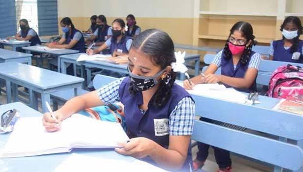 10th Class Public Examination: 15873 students appear in Tiruvarur district TNN 10ஆம் வகுப்பு பொதுத்தேர்வு: திருவாரூர் மாவட்டத்தில் 15873 மாணவர்கள் எழுதுகின்றனர்
