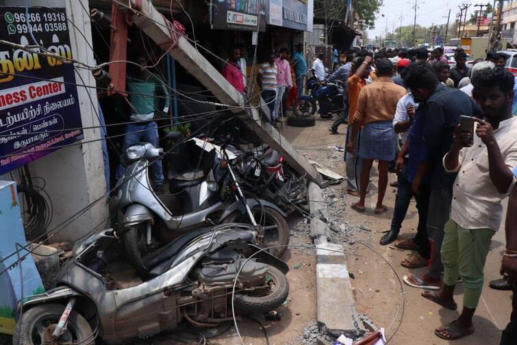 Thanjavur15 bikes damaged in Tanjore minibus collision boy injured TNN தஞ்சையில் தாறுமாறாக ஓடிய மினிபஸ் மோதி 15 பைக்குகள் சேதம் - சிறுவன் காயம்