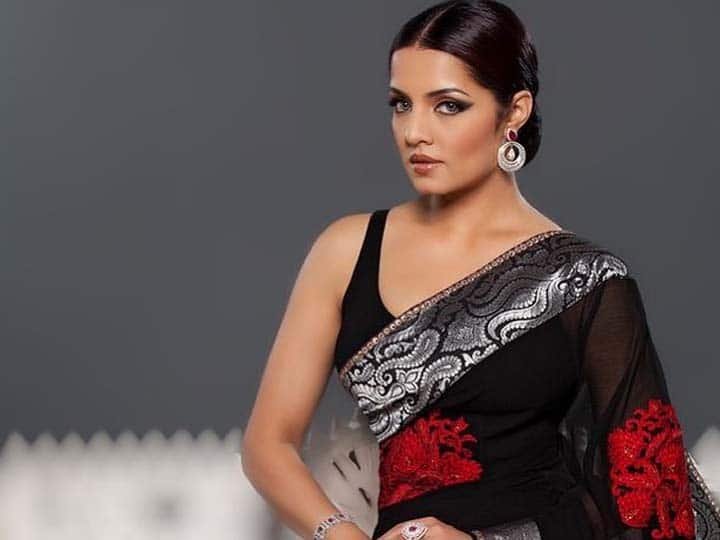 Celina Jaitly Tweet: यूजर ने ट्रांसजेंडर्स पर किया भद्दा कमेंट तो भड़क गईं सेलिना जेटली, एक्ट्रेस ने ट्विटर पर लगा दी क्लास