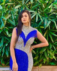 Shweta Tiwari Photos: शिमरी गाउन में पहन श्वेता तिवारी ने दिखाई दिलकश अदाएं, कातिल निगाहों ने बनाया फैंस को दीवाना