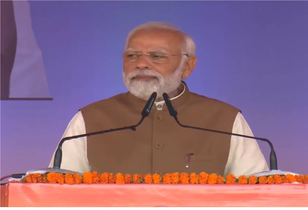 PM Modi Condoles Indore Temple Collapse Deaths During Vande Bharat Flagging Off Ceremony In Bhopal. WATCH PM Modi Condoles Indore Temple Collapse Deaths During Vande Bharat Flagging Off Ceremony In Bhopal. WATCH
