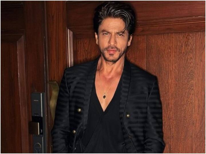 ब्लैक में Shah Rukh Khan के डैपर लुक पर ‘मर मिटीं’ Deepika Padukone, 'पठान' की लेटेस्ट तस्वीरों पर यूं किया रिएक्ट Deepika Padukone Commented on Shah Rukh Khan NMACC Event Look Pics ब्लैक में Shah Rukh Khan के डैपर लुक पर ‘मर मिटीं’ Deepika Padukone, 'पठान' की लेटेस्ट तस्वीरों पर यूं किया रिएक्ट