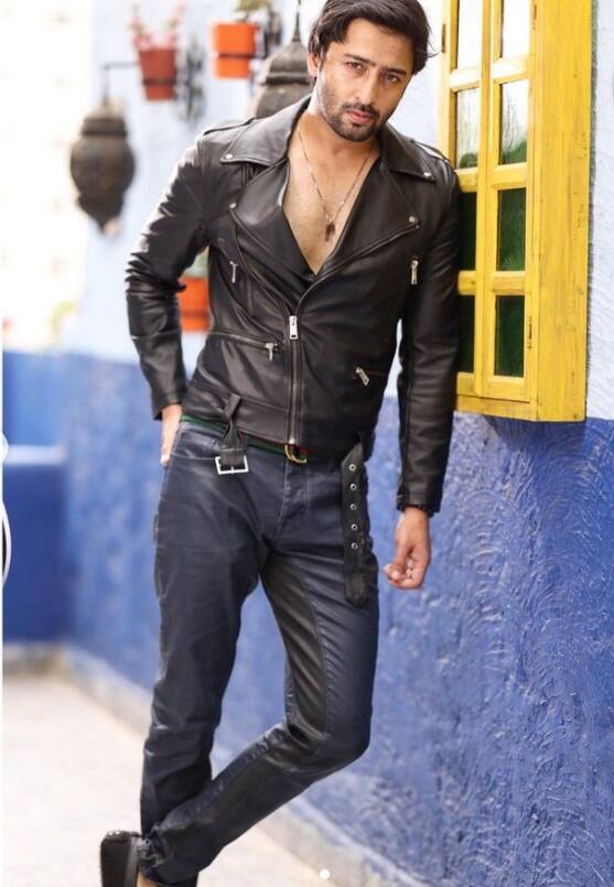 टेली चक्कर की रिपोर्ट के मुताबिक, हिना खान और रॉकी जैसवाल को अप्रोच करने के बाद शाहीर शेख को भी इस शो के सीजन 10 में अप्रोच किया गया है.