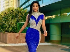Shweta Tiwari Photos: शिमरी गाउन में पहन श्वेता तिवारी ने दिखाई दिलकश अदाएं, कातिल निगाहों ने बनाया फैंस को दीवाना