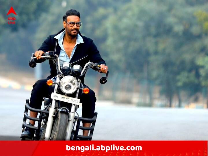 অজয়ের বাবা বীরু দেবগণ ছিলেন বলিউডের স্টান্ট কোরিওগ্রাফার ও একজন অ্যাকশন পরিচালক। ভাই অনিল দেবগণও যুক্ত ছিলেন চিত্রনাট্য লেখা ও ছবি তৈরির কাজে। মা বীণা দেবগণও ছবি প্রযোজনা করেছিলেন।