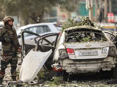 श्रीनगर में बुजुर्ग दंपति की कार में धमाका, मौके पर पहुंची पुलिस ने बताई ब्लास्ट की वजह