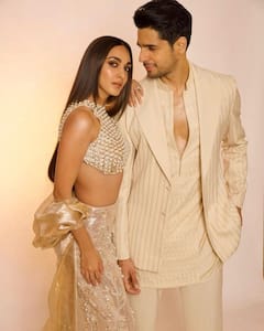 Kiara Advani: ఫోటోలకు ఫోజులిచ్చిన బాలీవుడ్ అందాల జంట