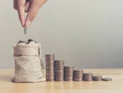 SCSS vs FD Scheme: ਸੀਨੀਅਰ ਸਿਟੀਜ਼ਨ ਸੇਵਿੰਗ ਸਕੀਮ ਜਾਂ ਬੈਂਕ FD, ਕਿੱਥੇ ਕਰਨਾ ਹੈ ਨਿਵੇਸ਼