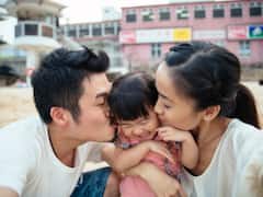 China's Colleges Give Students 7-Day Break 'To Fall In Love' As Birth Rate Plummets: Report