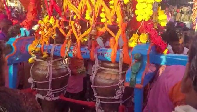Shikhar Shinganapur Yatra : हर हर महादेव! शिखर शिंगणापुरात शंभु महादेव यात्रेचा उत्साह; हजारो कावडी गडावर 