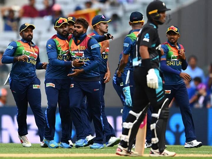 SL vs NZ T20I Tied Sri Lanka vs New Zealand Auckland T20I Scorecard highlights Super Over SL vs NZ T20I: कीवी बल्लेबाज ने आखिरी गेंद पर छक्का जड़कर टाई कराया मैच, फिर सुपरओवर में श्रीलंका ने ऐसे जीत ली बाज़ी