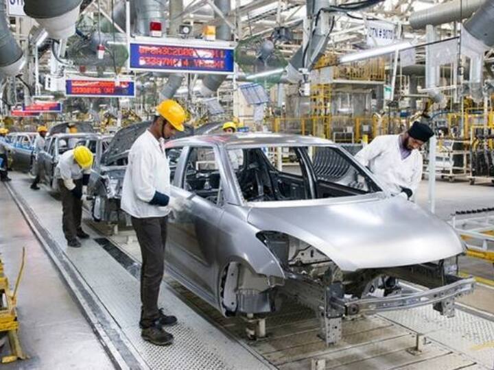 Manufacturing PMI dipped to 57.7 in July from 57.8 in June showing slow growth of it Manufacturing PMI: देश में विनिर्माण की रफ्तार धीमी, लगातार दूसरे महीने मैन्यूफैक्चरिंग PMI में गिरावट