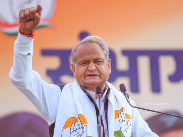 Kota Rajasthan CM Ashok Gehlot alleges people associated with RSS provoking protesting doctors RTH Bill Protest: राजस्थान में डॉक्टरों की हड़ताल में शामिल है RSS? जानें- सीएम अशोक गहलोत ने क्यों किया ये दावा