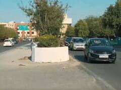 नोएडा का महंगा यू-टर्न, लाखों की थी लागत लेकिन लगभग एक करोड़ में हुआ तैयार