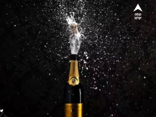 ਦੁਨੀਆ ਦੀ ਸਭ ਤੋਂ ਮਹਿੰਗੀ ਸ਼ਰਾਬ, ਜਿਸ ਨੂੰ ਖਰੀਦਣ ਲਈ ਤੁਹਾਨੂੰ ਵੇਚਣਾ ਪਵੇਗਾ ਆਪਣਾ ਘਰ...ਇਸਦੀ ਕੀਮਤ ਕਰੋੜਾਂ ਵਿੱਚ ਹੈ viral-news-you-will-have-to-sell-your-house-to-buy-this-bottle-of-wine-most-expensive-wine-in-the-world ਦੁਨੀਆ ਦੀ ਸਭ ਤੋਂ ਮਹਿੰਗੀ ਸ਼ਰਾਬ, ਜਿਸ ਨੂੰ ਖਰੀਦਣ ਲਈ ਤੁਹਾਨੂੰ ਵੇਚਣਾ ਪਵੇਗਾ ਆਪਣਾ ਘਰ...ਇਸਦੀ ਕੀਮਤ ਕਰੋੜਾਂ ਵਿੱਚ ਹੈ