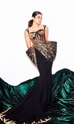 Rashmika Mandanna : डेटिंगच्या चर्चेदरम्यान रश्मिका मंदान्ना पोहोचली 'NMACC'च्या इव्हेंटमध्ये; पाहा श्रीवल्लीच्या ग्लॅमरस अदा