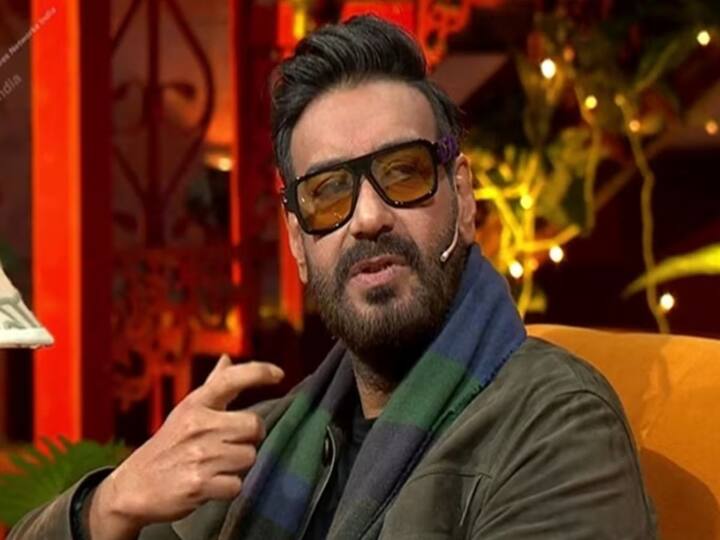 एका वृत्तसंस्थेच्या माहितीनुसार अजय हा एका चित्रपटासाठी  30 ते 50 कोटी रुपये मानधन घेतो.