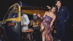 অটোর মধ্য়েই ভালবাসায় ডুবলেন নিক-প্রিয়ঙ্কা