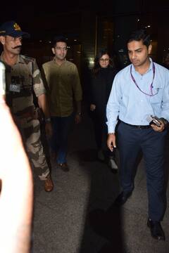 शादी की खबरों के बीच एकसाथ स्पॉट हुए राघव चड्ढा और परिणीति चोपड़ा, सामने आईं रूमर्ड कपल की ऐसी तस्वीरें