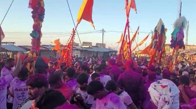 लाखो भविकांचं श्रद्धास्थान असलेल्या शिखर शिंगणापूर (Shikhar Shinganapur) येथील शंभु महादेव यात्रेचा (Yatra) आज मुख्य दिवस आहे