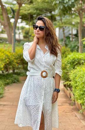 ਹਿਨਾ ਖਾਨ ਇੰਸਟਾਗ੍ਰਾਮ 'ਤੇ ਆਪਣੀਆਂ ਗਲੈਮਰਸ ਤਸਵੀਰਾਂ ਸ਼ੇਅਰ ਕਰਦੀ ਰਹਿੰਦੀ ਹੈ। ਤੁਹਾਨੂੰ ਦੱਸ ਦੇਈਏ ਕਿ ਅਦਾਕਾਰਾ ਨੂੰ ਅਸਲੀ ਪਛਾਣ ਅਕਸ਼ਰਾ ਦੇ ਕਿਰਦਾਰ ਤੋਂ ਮਿਲੀ।