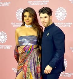 Priyanka Chopra Pics: ਪ੍ਰਿਯੰਕਾ ਚੋਪੜਾ-ਨਿਕ ਜੋਨਸ ਨੇ ਆਟੋ ਰਿਕਸ਼ਾ ਦੇ ਨਾਲ ਦਿੱਤੇ ਮਜ਼ੇਦਾਰ ਪੋਜ਼, ਦੇਖੋ ਤਸਵੀਰਾਂ