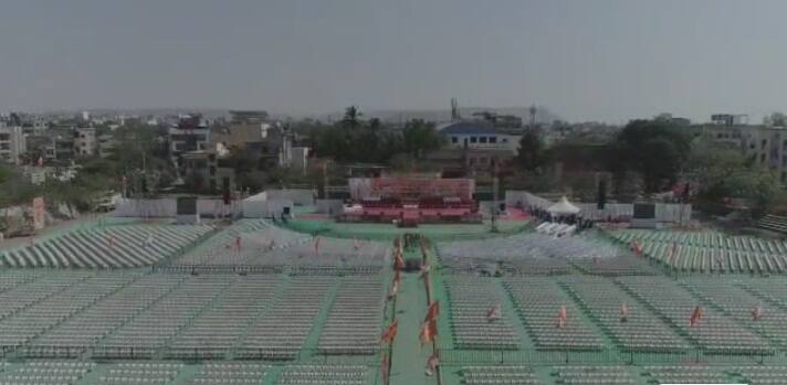 मराठवाडा सांस्कृतिक मंडळाच्या मैदानात बाळासाहेब ठाकरे यांच्याप्रमाणे राज ठाकरे आणि उद्धव ठाकरे यांच्या देखील सभा गाजल्या होत्या.